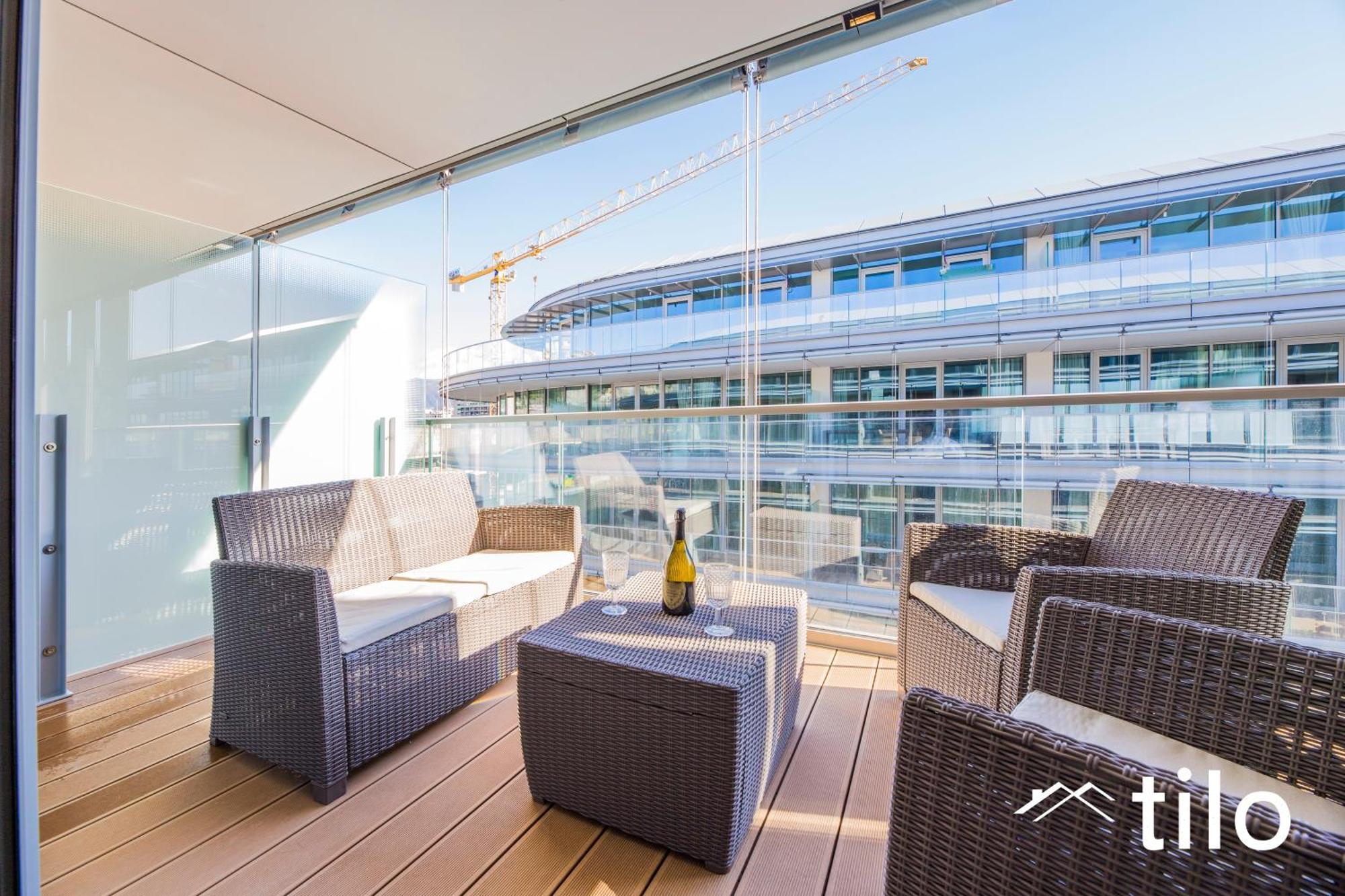 Waterfront Luxury Studio, Free Parking, Ac, Netflix & Wifi By Tilo Lux Apartment